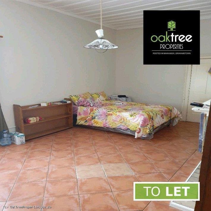 To Let 4 Bedroom Property for Rent in Sunnyside Eastern Cape